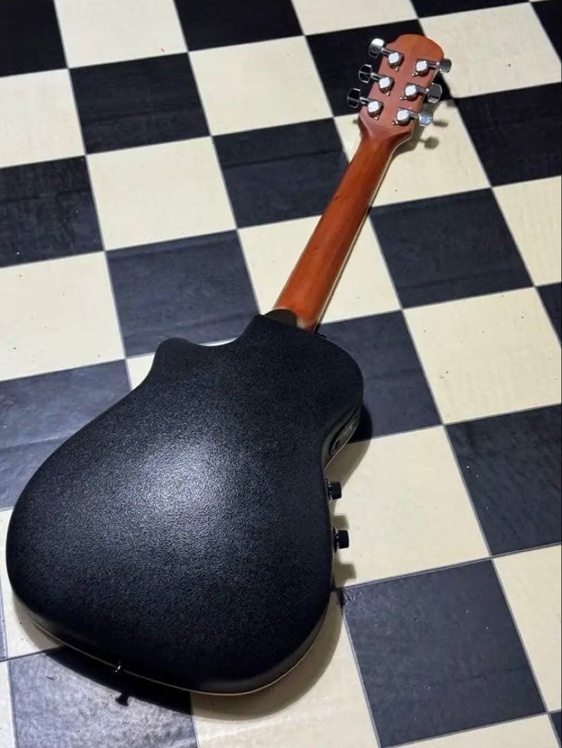 わ*様 pro Martin カスタム　エレアコ スピーカー内臓トラベルギター