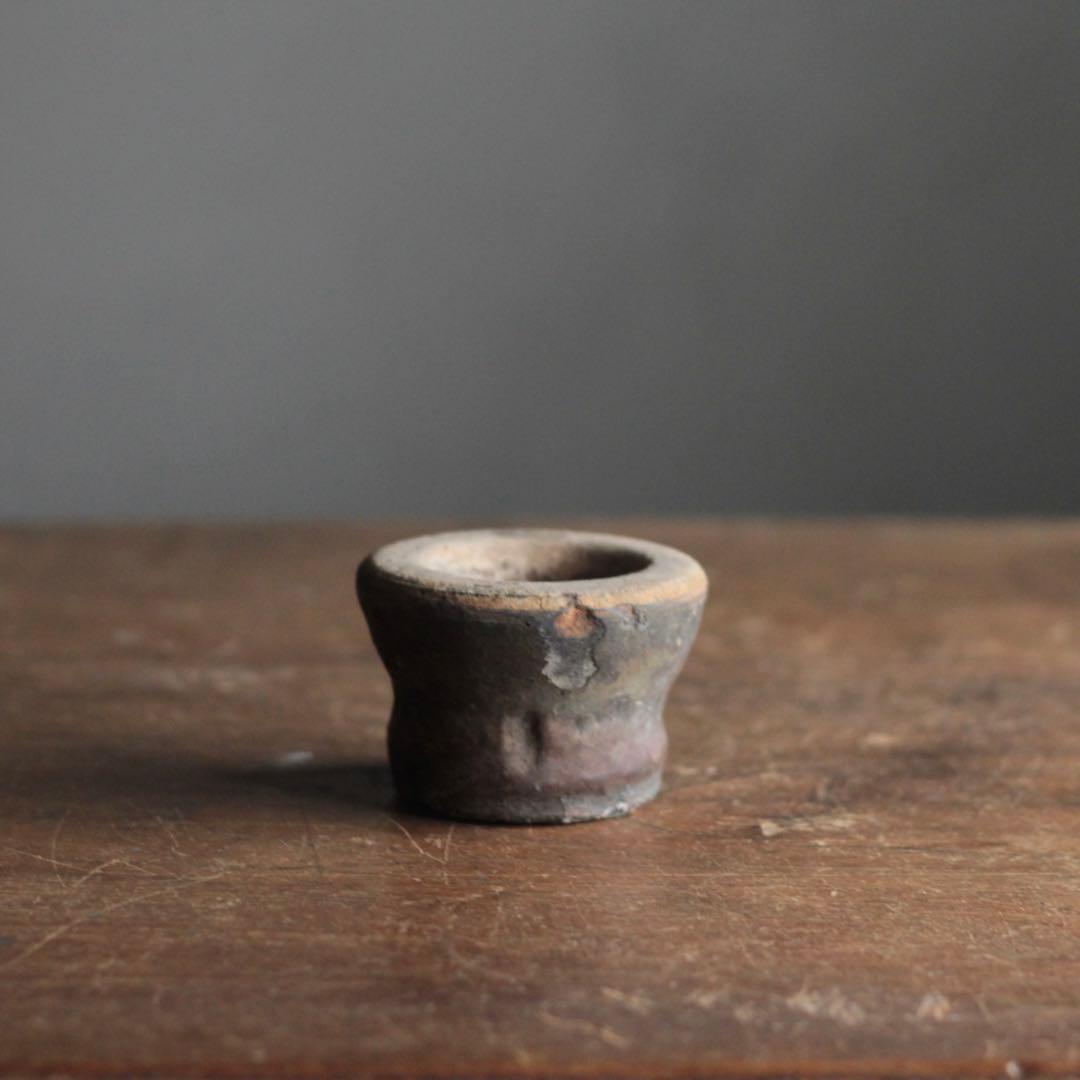 陶製の 小さな 乳鉢 臼 あるいは中国の化粧道具 古道具 アンティーク オブジェ