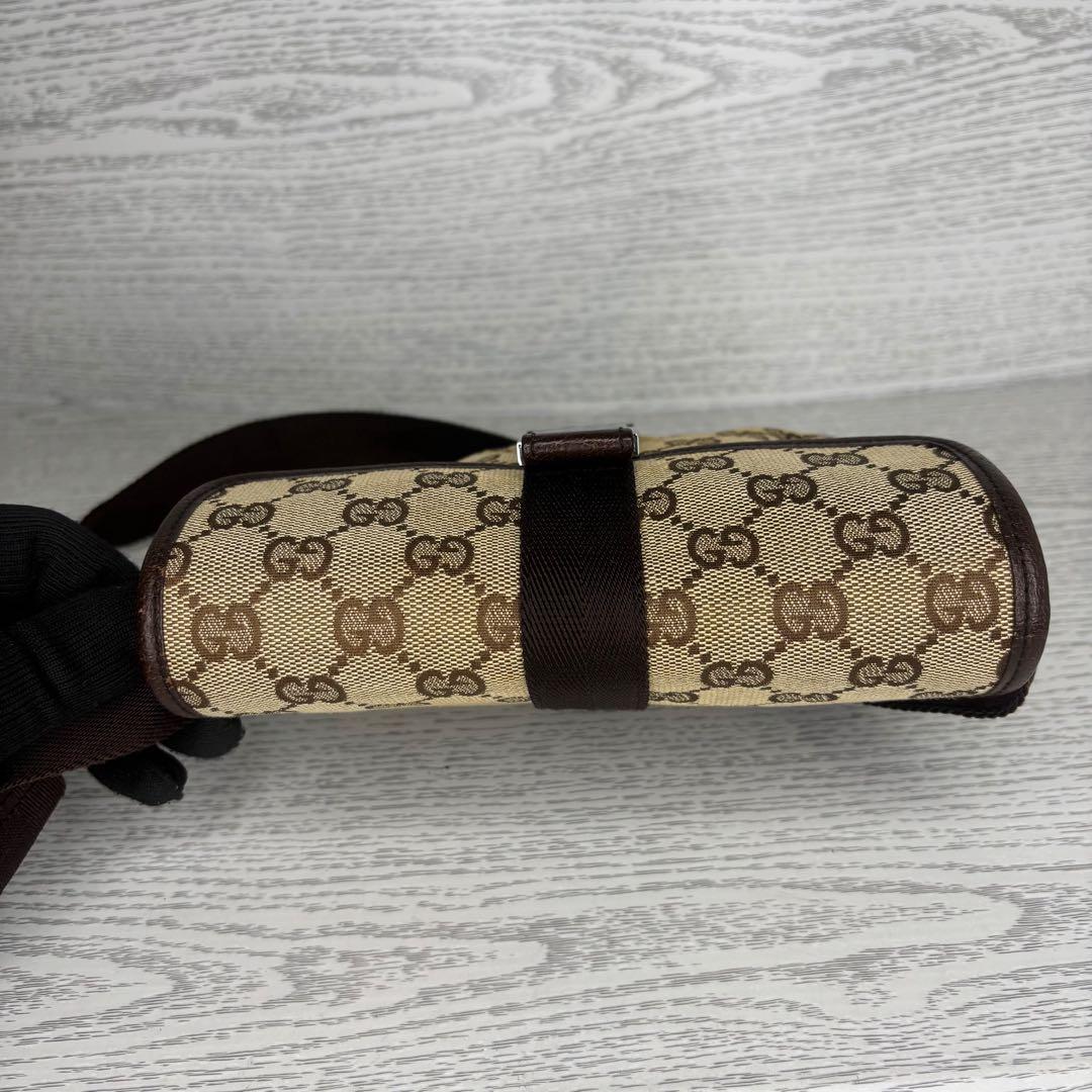 極美品　GUCCI グッチ　ボディーバッグ　ウエストバッグ　S812