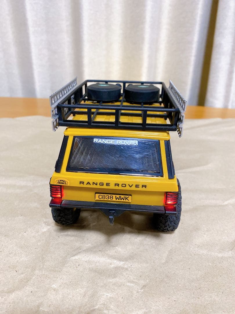 FMS ラジコン　レンジローバー 1/24 ランドローバー fcx24m