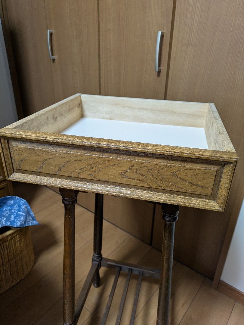 一面鏡の鏡台（ドレッサー）