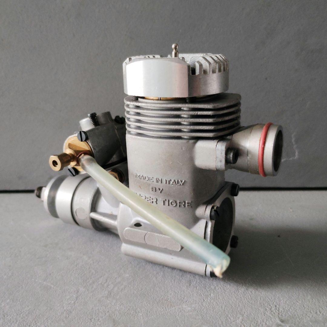 SUPER TIGRE PIANORO イタリア製 エンジン ラジコン