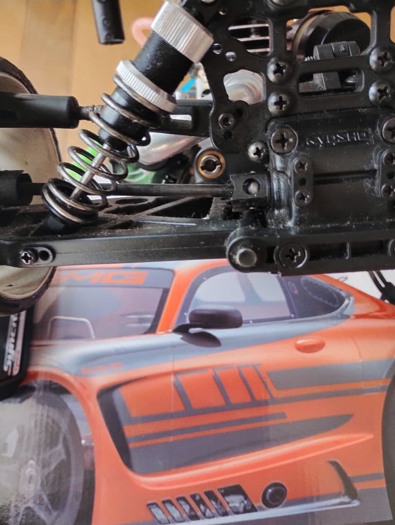 Inferno GT2 ＆ Inferno　各１機のシャーシとプロポのセット