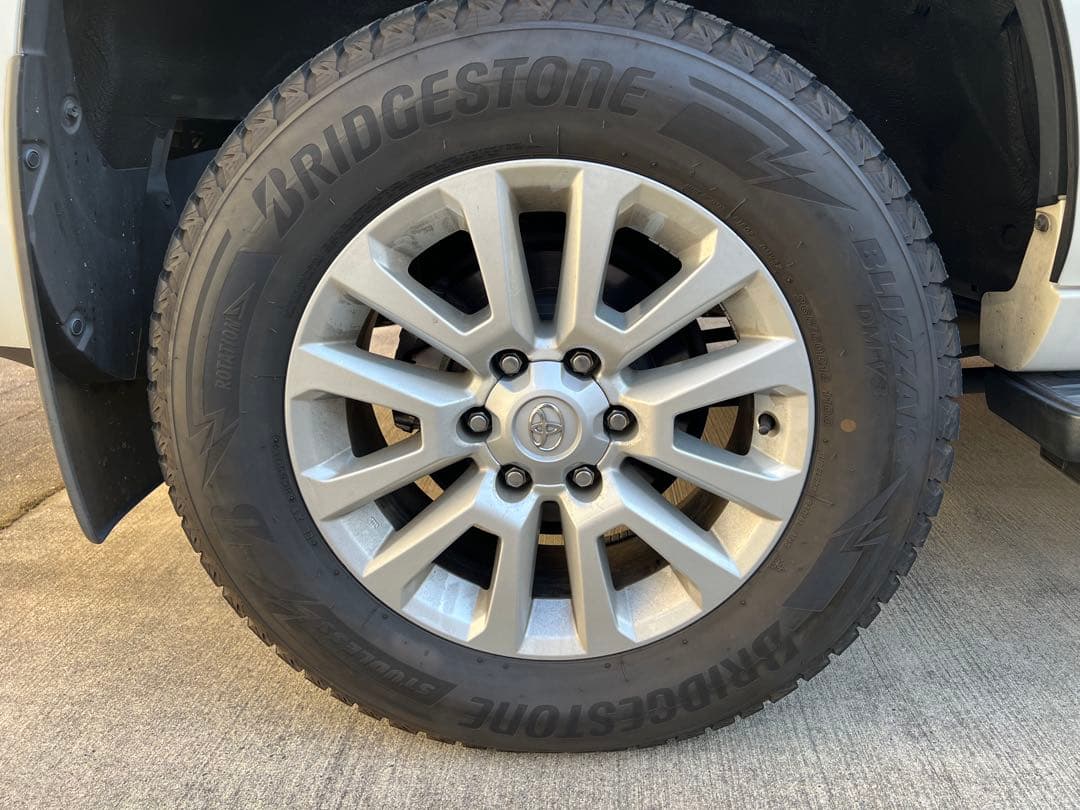 265/60R18 1100 150 プラド スタッドレスタイヤ　5本