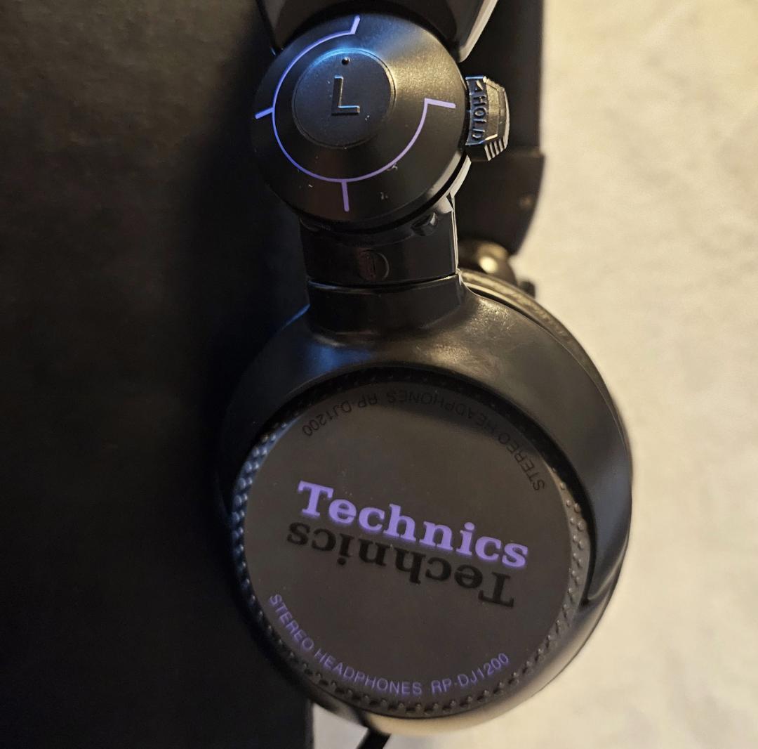 ★TECHNICS テクニクス RP-DJ1200 ヘッドホン+交換パッド2種付