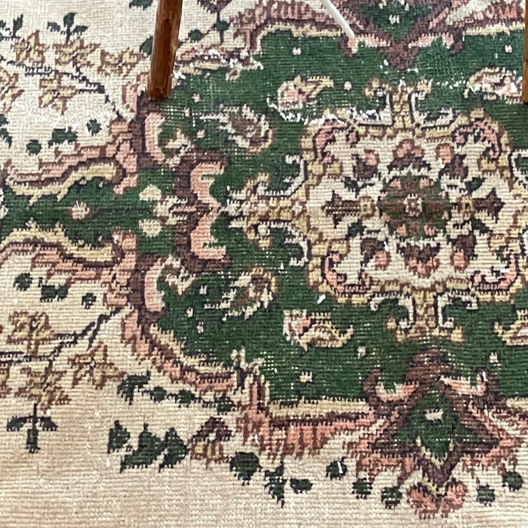 メダリオン113×199カーキ　リッチwool グリーン　トルコヴィンテージラグ