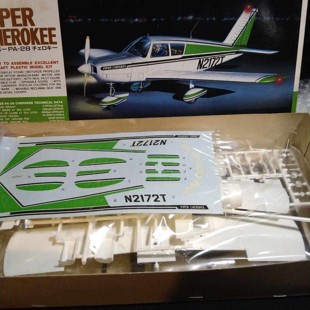 東京　マルイホビー　1/36 パイパーPA-28チェロキー　セスナ　限定出品