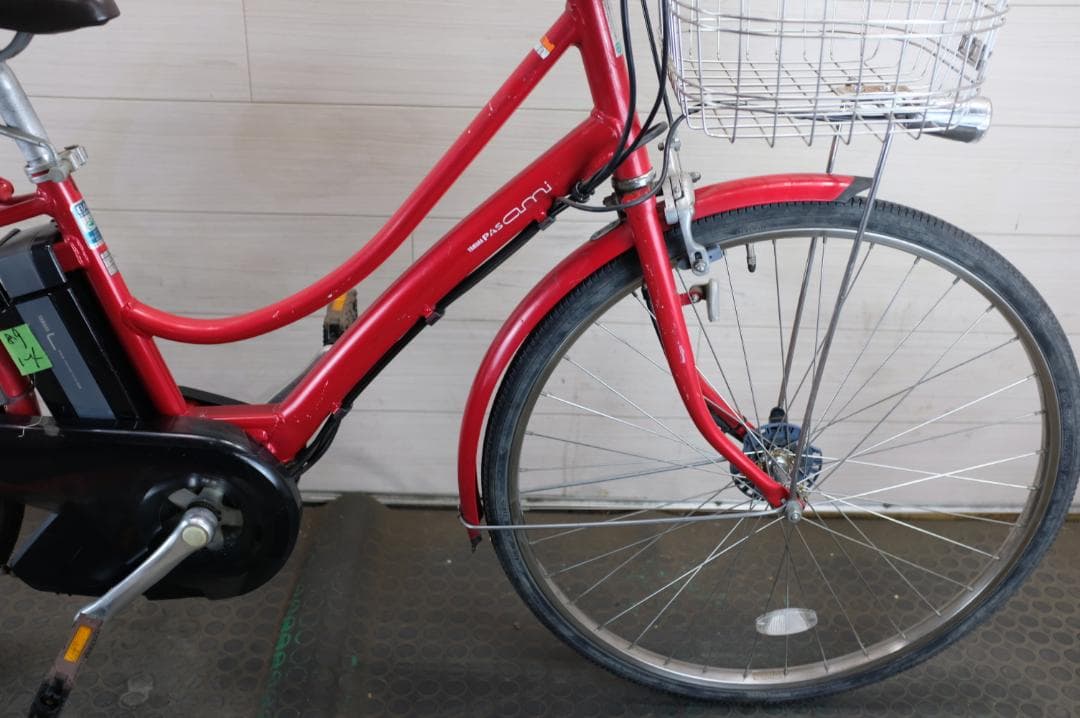 電動自転車ヤマハPAS　ami　26インチ　3段　8.9Ah充電器あり