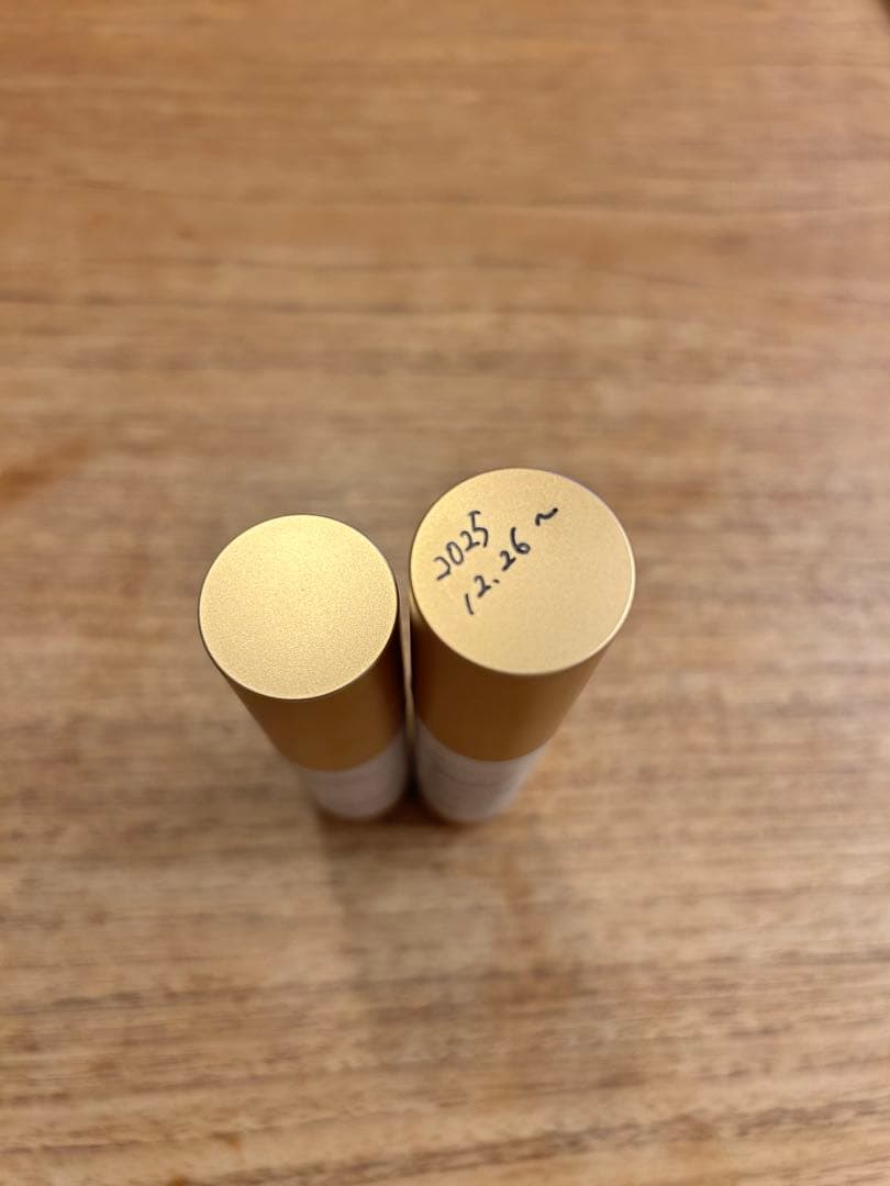 ETVOS ミネラルインナートリートメントベース & セラムファンデーション