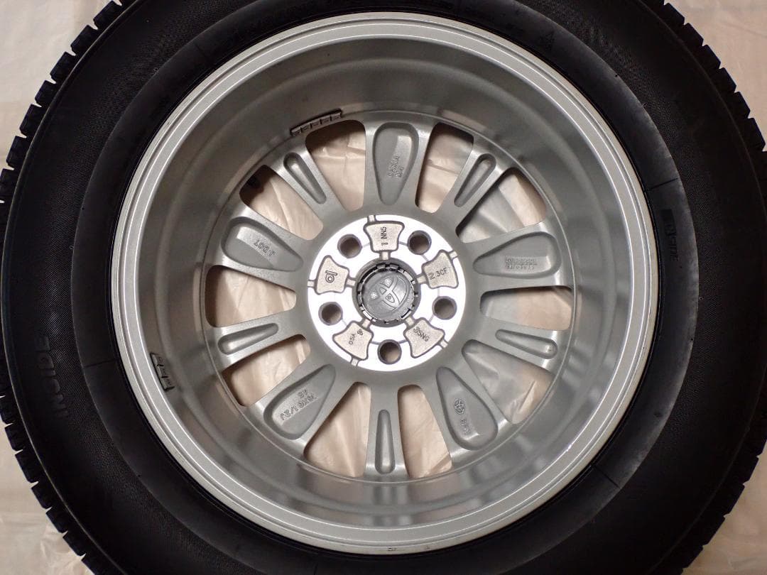 ヤリスクロス 純正 16インチ スタッドレスタイヤ 4本・60系プリウス使用可