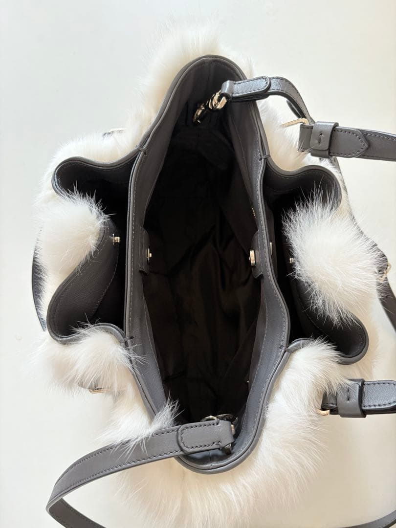 未使用級 TODsトッズ　ハンドバッグ　リアルファー2WAYバッグ　ショルダー付