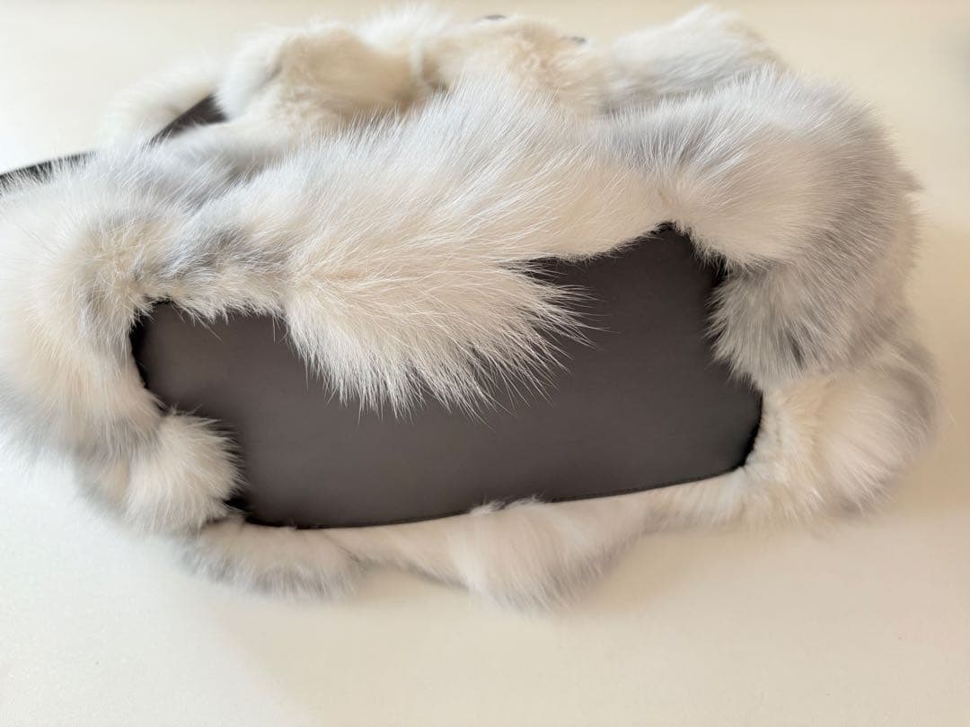 未使用級 TODsトッズ　ハンドバッグ　リアルファー2WAYバッグ　ショルダー付