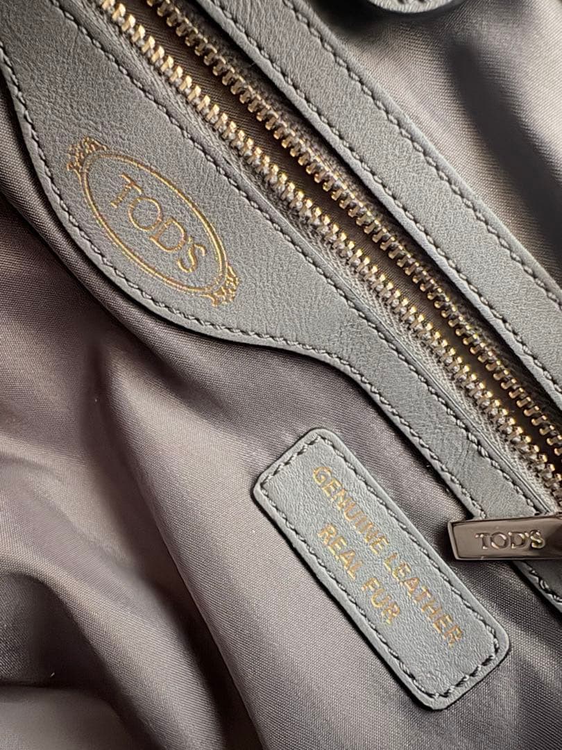 未使用級 TODsトッズ　ハンドバッグ　リアルファー2WAYバッグ　ショルダー付