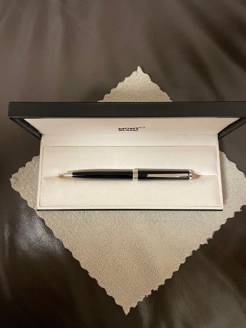 ◾️美品◾️モンブラン クルーズ ボールペン◾️ 化粧箱付属◾️筆記良好◾️プラチナ◾️