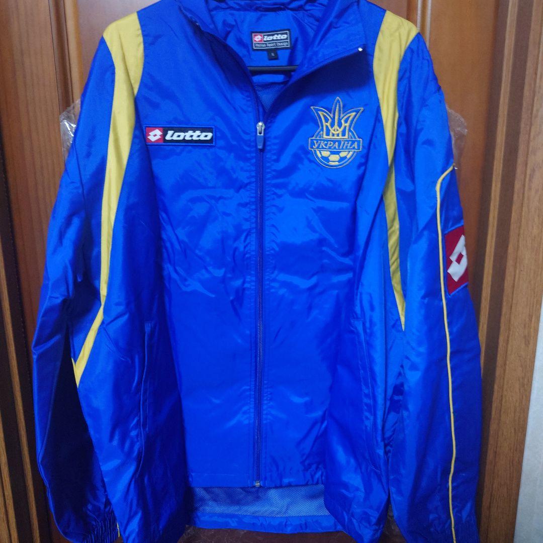 代表　ウィンドブレーカー