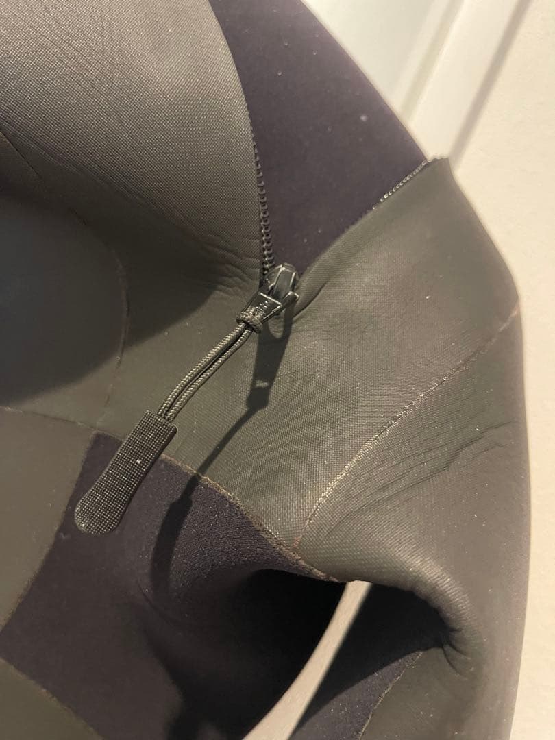 HOTLINE 4/3㍉セミドライフルスーツ ウェットスーツ 黒　ホットライン