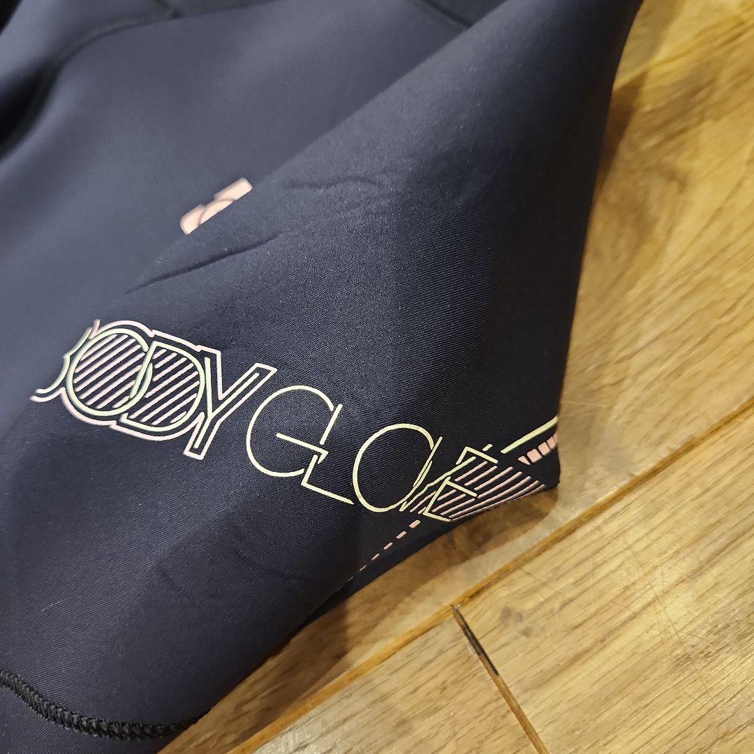 新品✨ボディグローブ　レディースM　フルスーツ 3/3mm ウェットスーツ