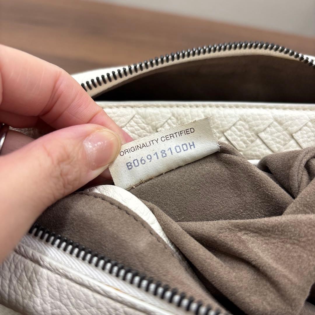 BOTTEGA VENETA イントレチャート チェルボ ホーボー ハンドバッグ