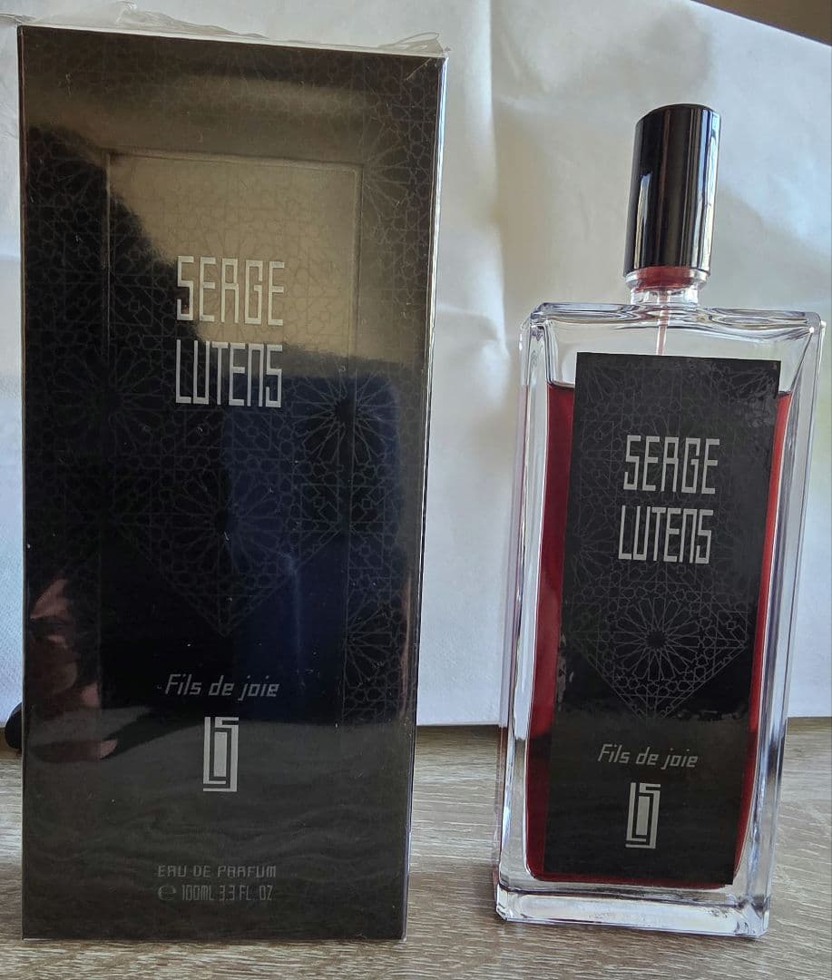 Serge Lutens Fils de joie フィスドゥジョワ