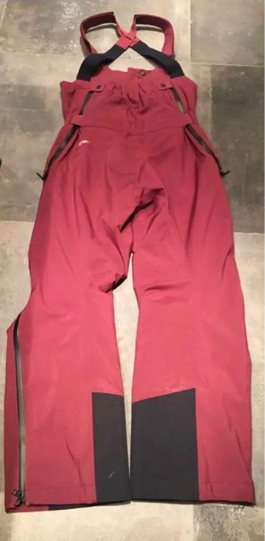 ♦【送料込み】デサント上下セット (クリーニング済み)有名プロスキーヤー御用達！