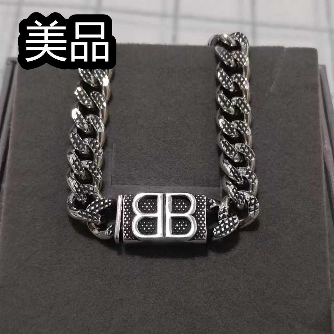 BALENCIAGA バレンシアガ　BBネックレス