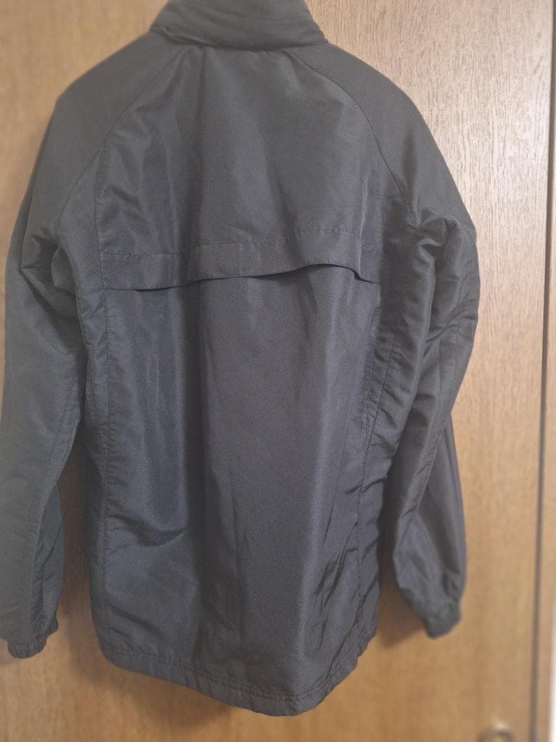 スクアドラSquadra 奈良クラブ　黒 ウィンドブレーカー