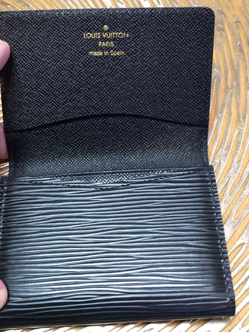 LOUIS VUITTON ルイヴィトン カードケース エピ ブラック 名刺入れ