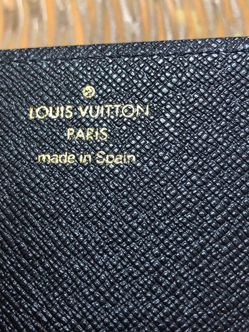 LOUIS VUITTON ルイヴィトン カードケース エピ ブラック 名刺入れ