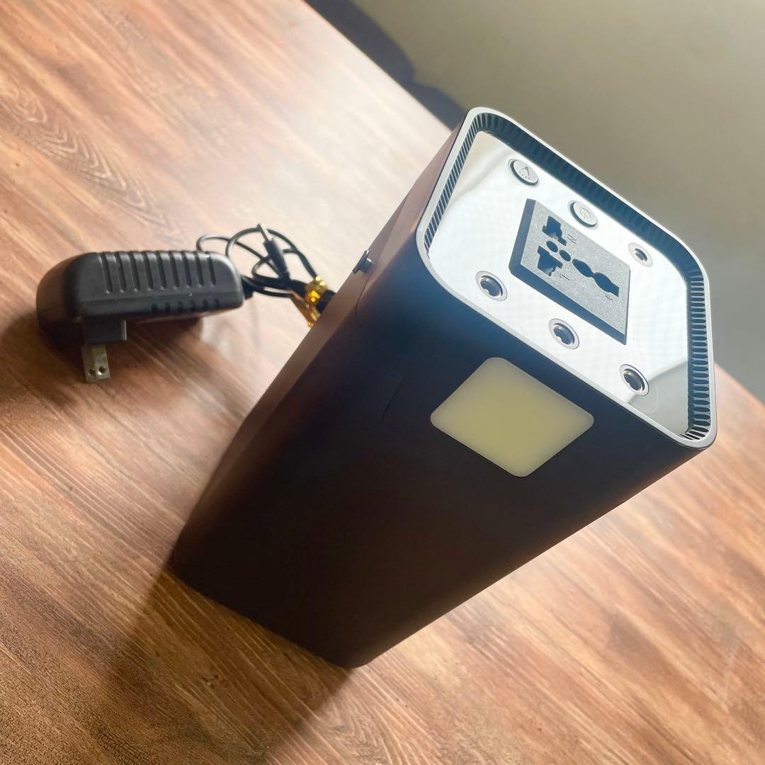 新品未使用★ポータブル電源54600mAh/200Wh (黒）純正弦波 蓄電池