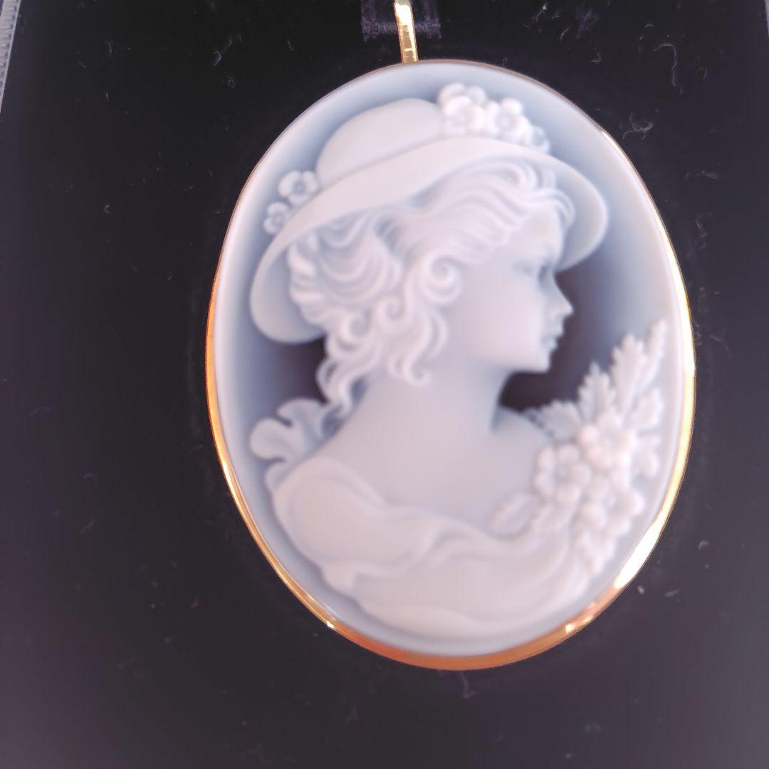 高級カメオk18ブローチ作家刻印付き