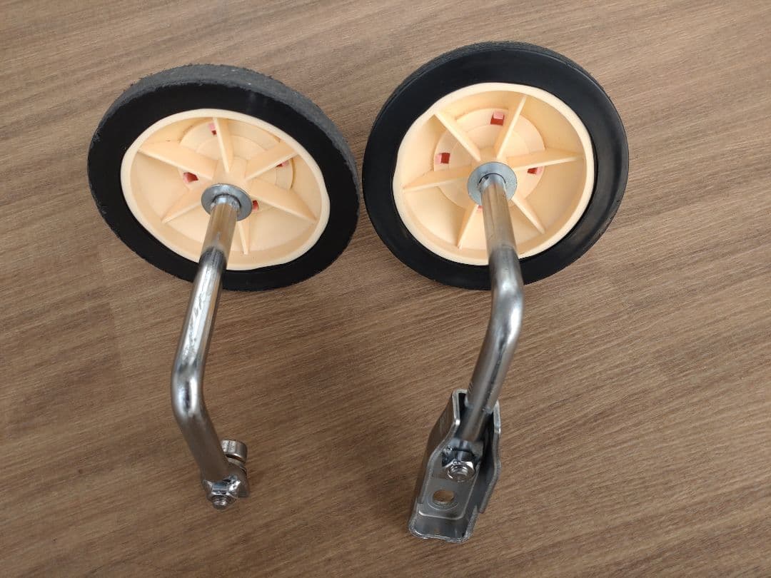 ブリヂストン　ハッチ　16インチ　HC162 ピンク　直接引取限定