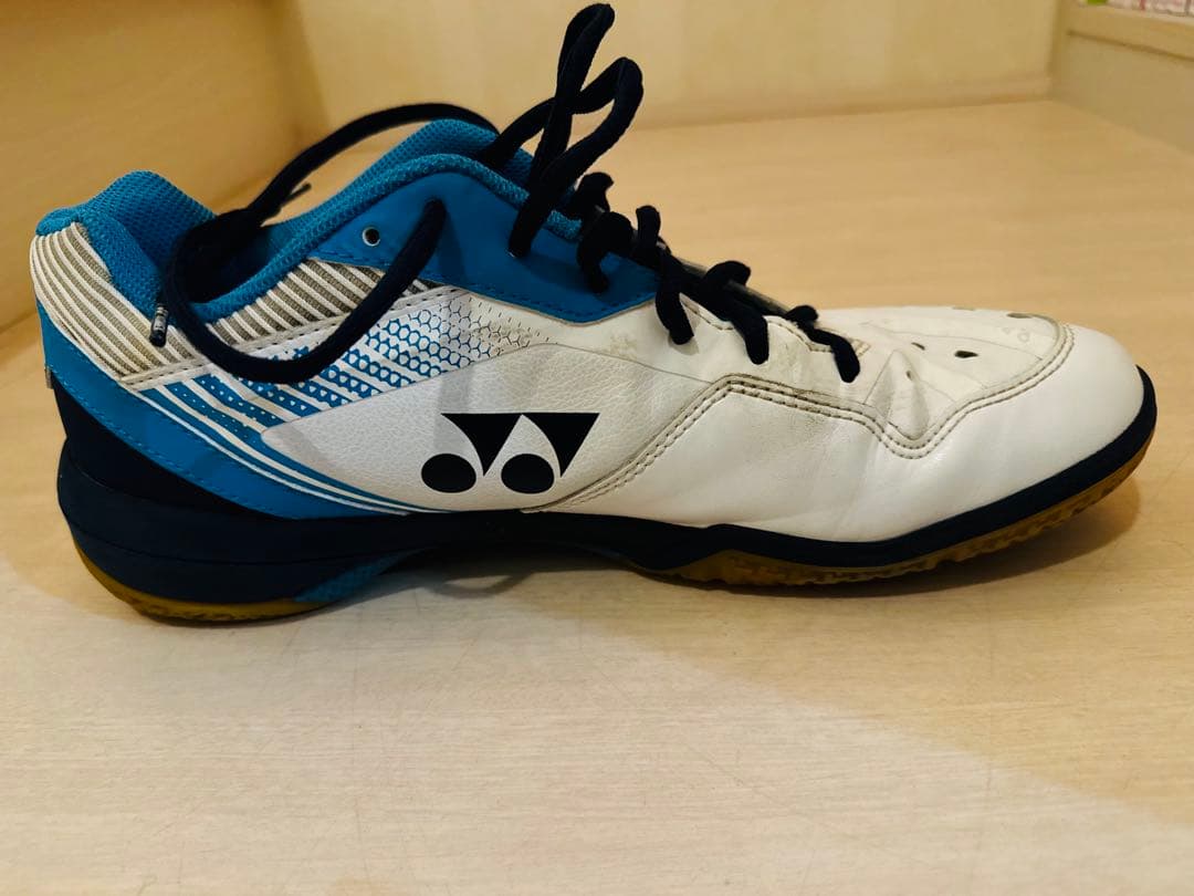 ヨネックス パワークッションSHB-65Z バドミントンシューズ 27.5cm