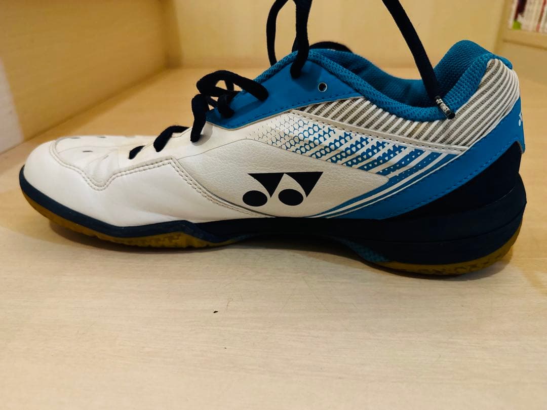 ヨネックス パワークッションSHB-65Z バドミントンシューズ 27.5cm