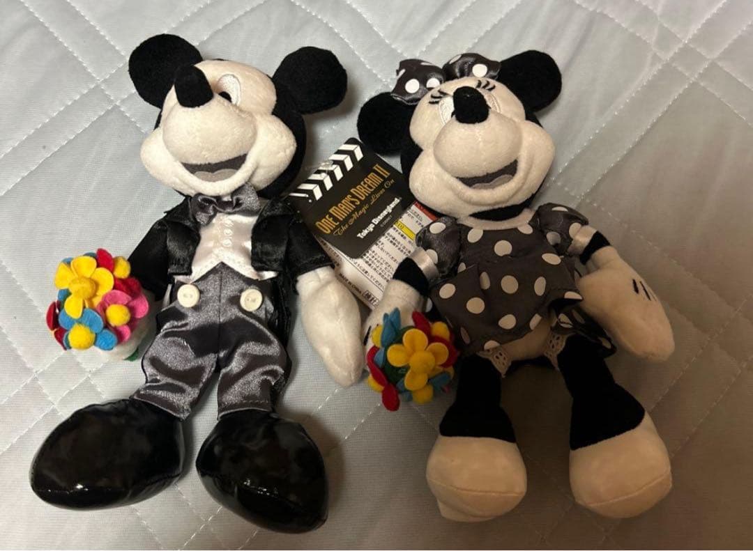 ディズニー ミッキー ミニー ぬいぐるみバッジ