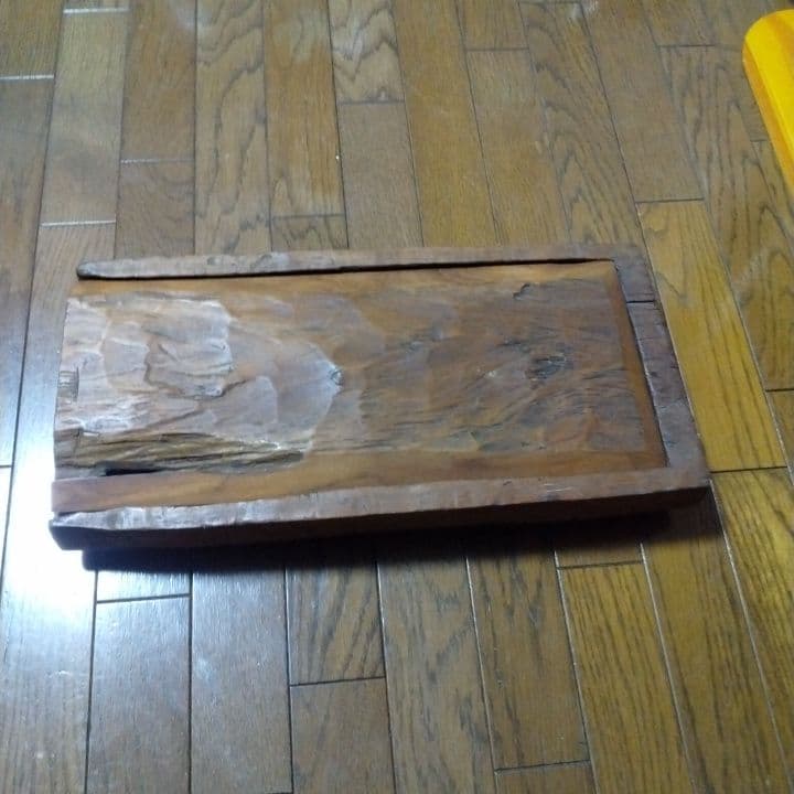 インドネシア古木製 物入れ