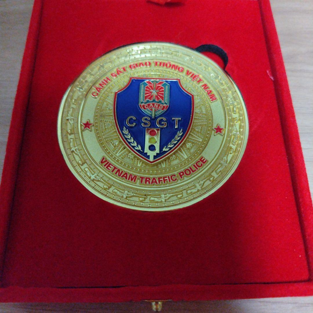 ベトナム　金　メダル