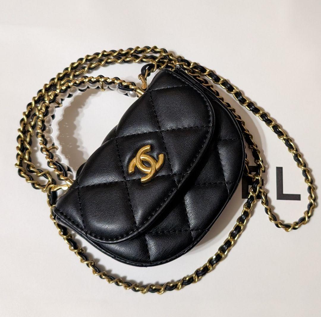 CHANEL ブラックキルティングチェーンショルダーバッグ ミニマトラッセ