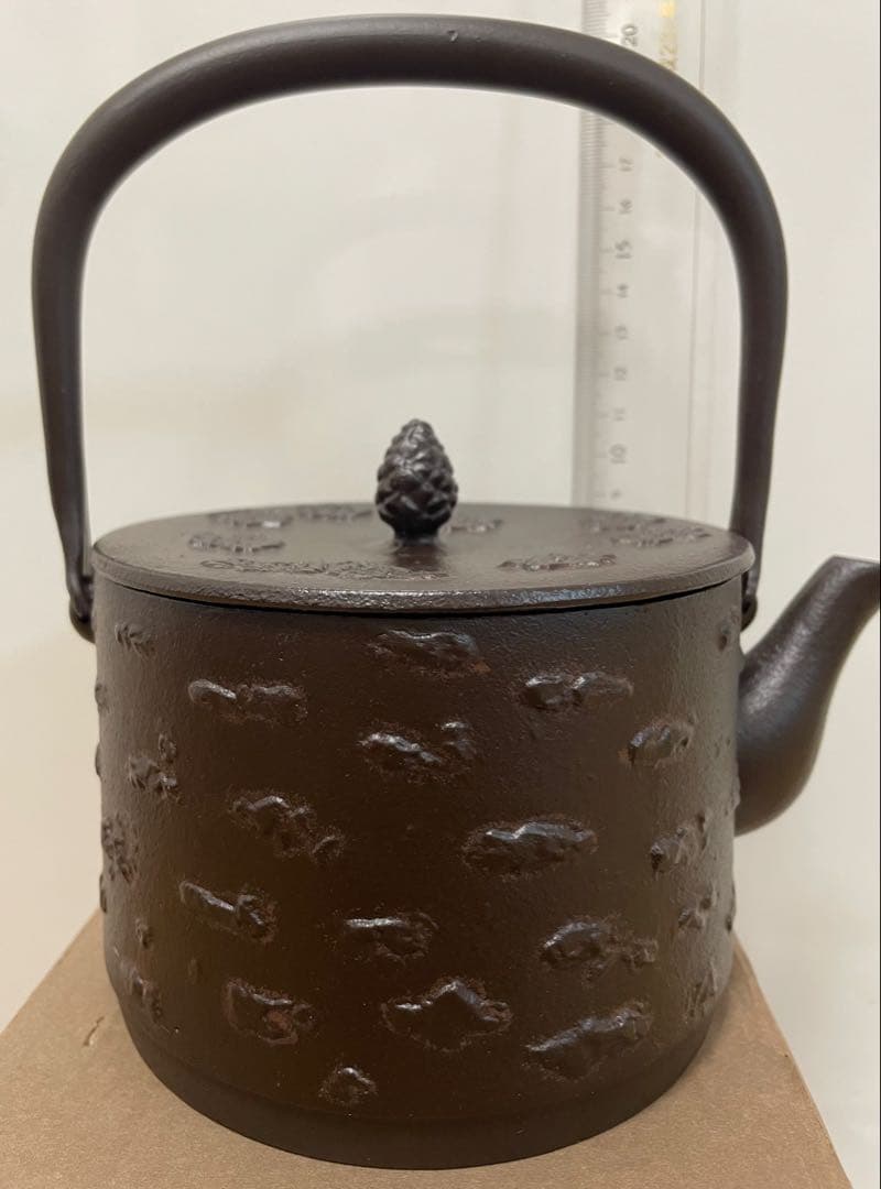 南部鉄瓶　寸胴形　桜　ダークブラウン