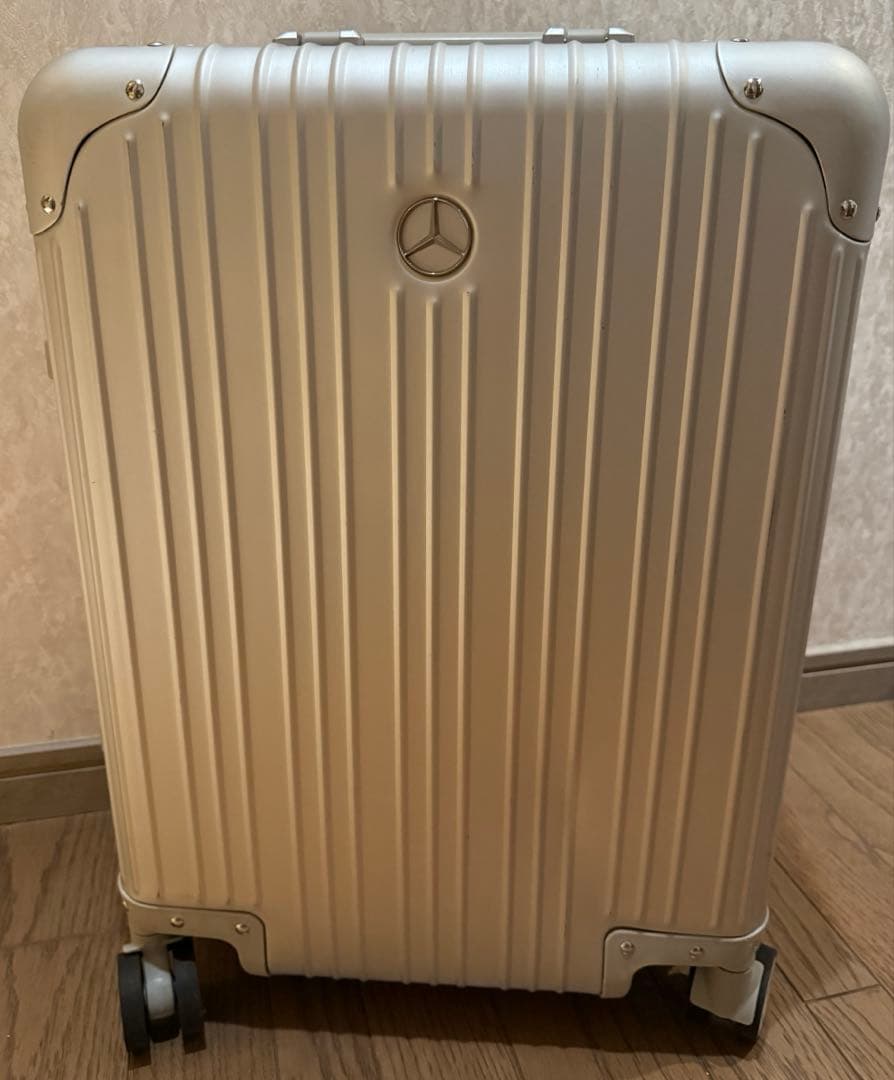 メルセデスベンツ ノベルティ アルミスーツケース 32L 機内持込可