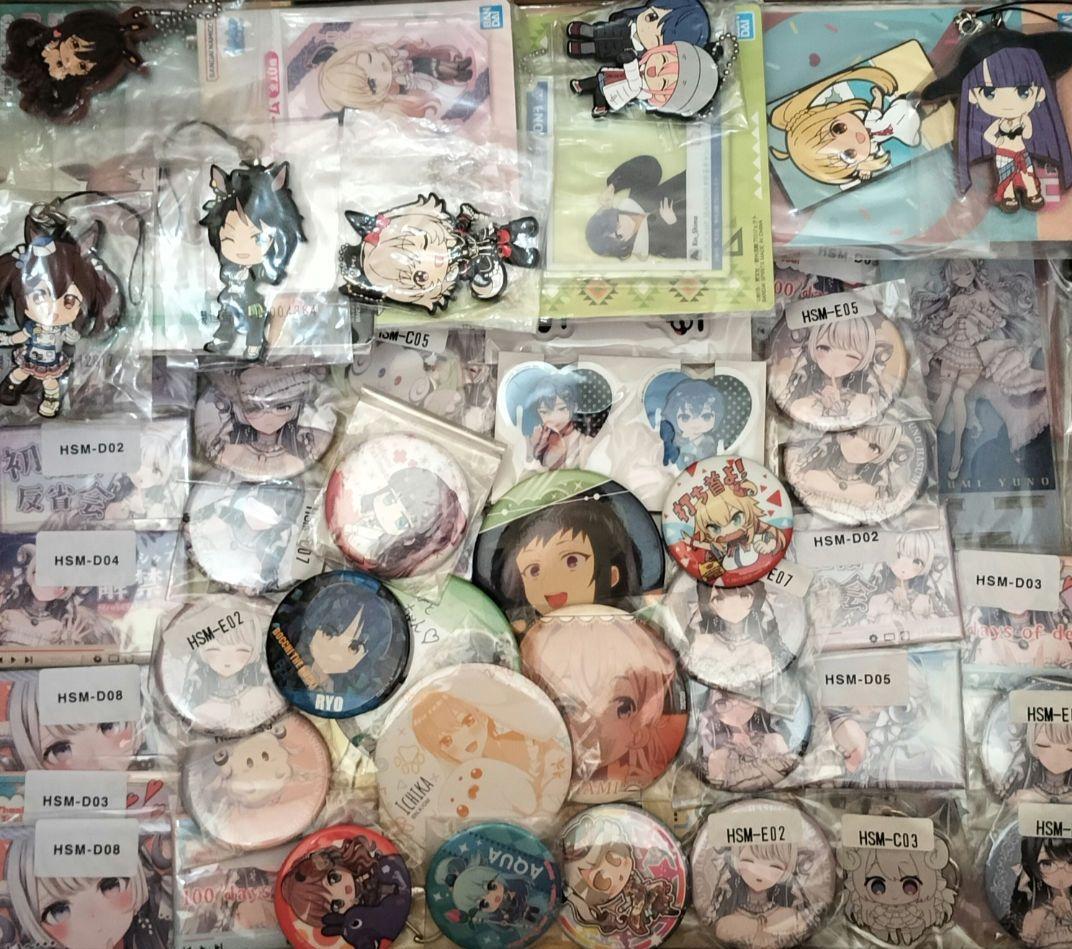 大量 まとめ売り 美少女 紙類 ポストカード ぬいぐるみ アクリルスタンド