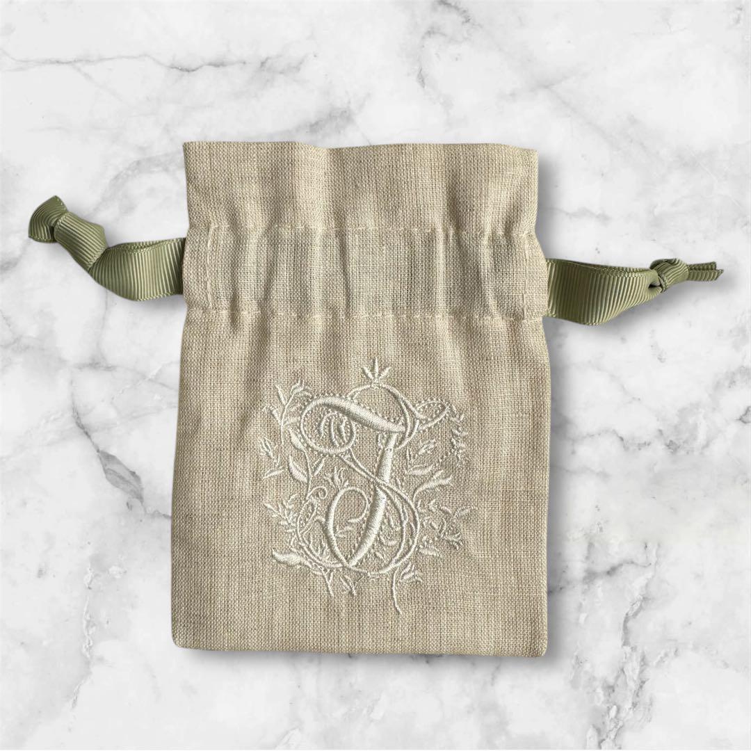 SEVEN TEN by miho kawahito ホースブローチ