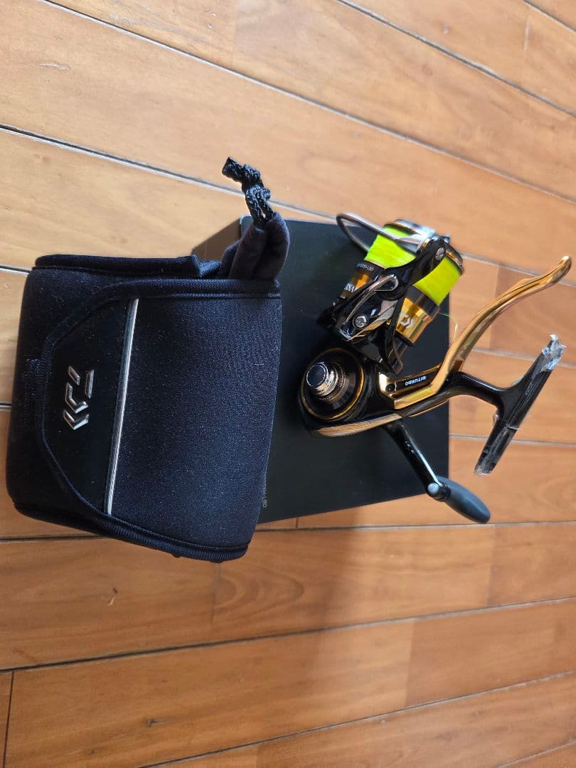 Daiwa 22トーナメントISO-2500XH-LBD