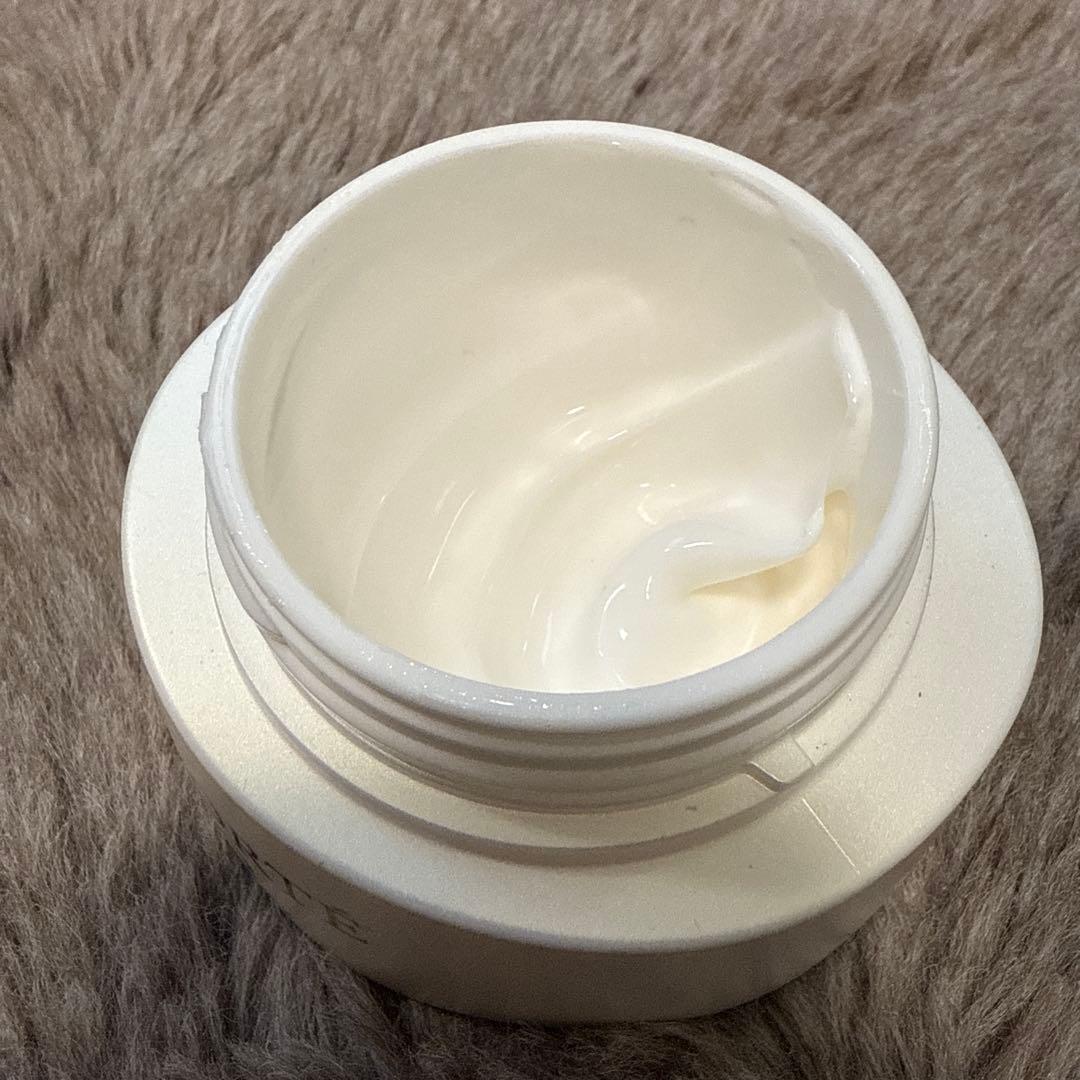 コスメデコルテAQミリオリティリペアクレンジングクリームn