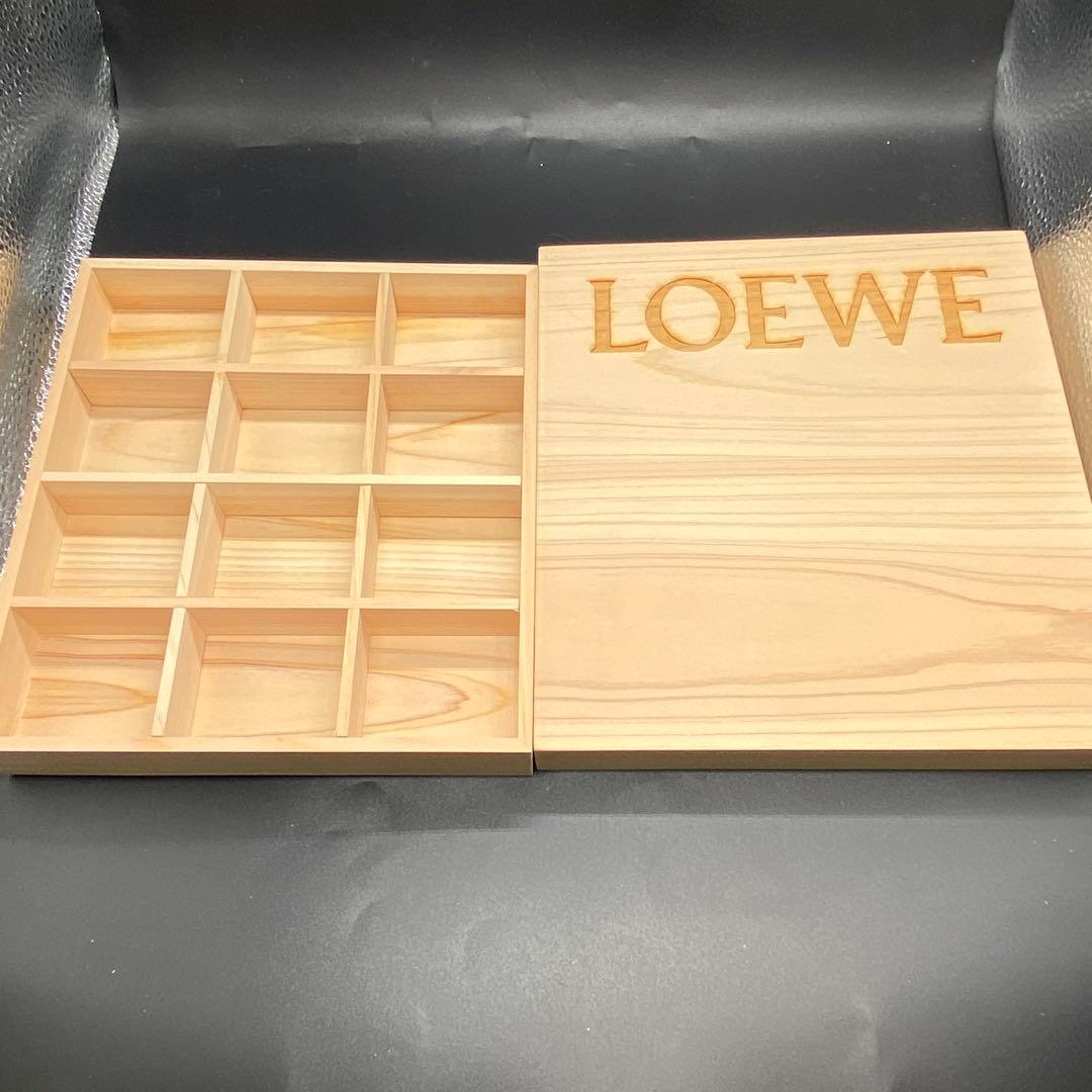 LOEWE　ロエベ　箱　ウッド　焼き菓子入れ　ノベルティ　　no.99