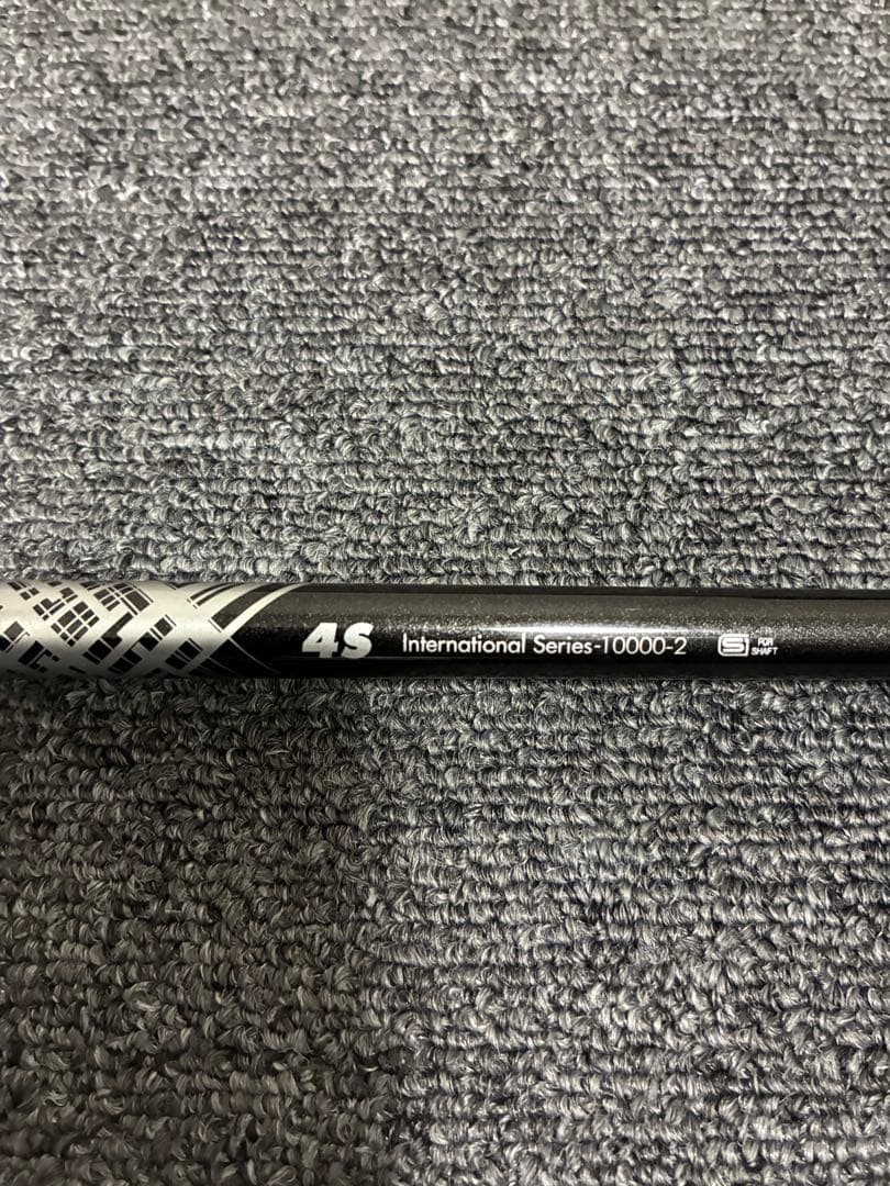 （希少）アッタスV2 4S スリクソンスリーブ付　5W用