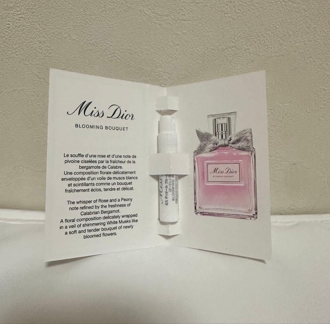 新品 DIOR プレステージマイクロユイルRセラム ホリデーコフレ