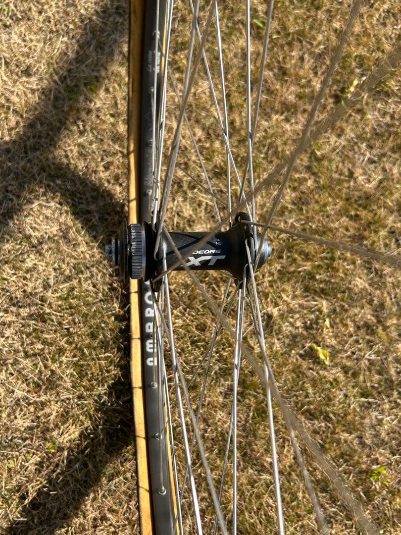 シクロ　AMBROSIO ネメシス チューブラー ディスク仕様　ハブXT