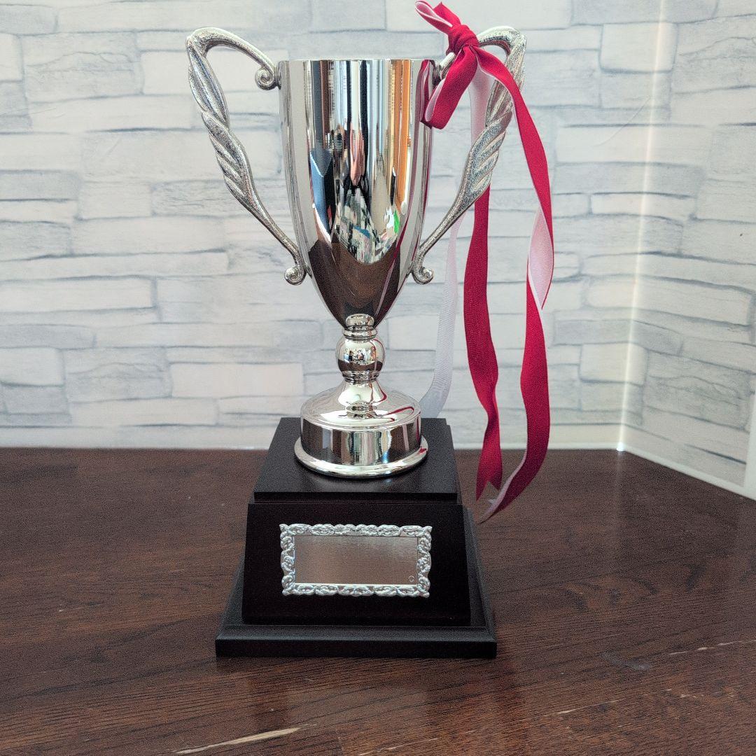 優勝シルバートロフィー 赤白リボン付き