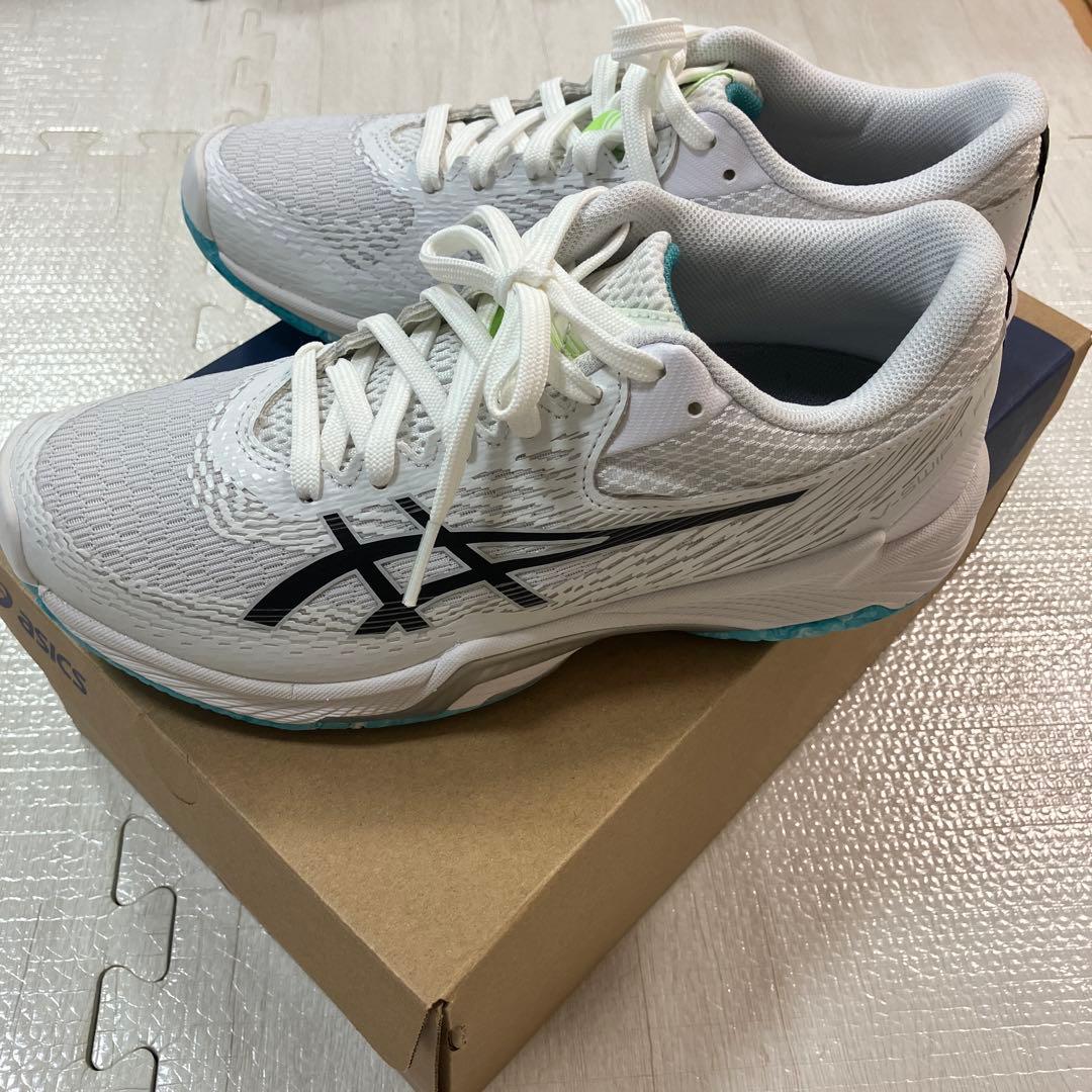 バレーボールシューズ　23.5㎝　asics