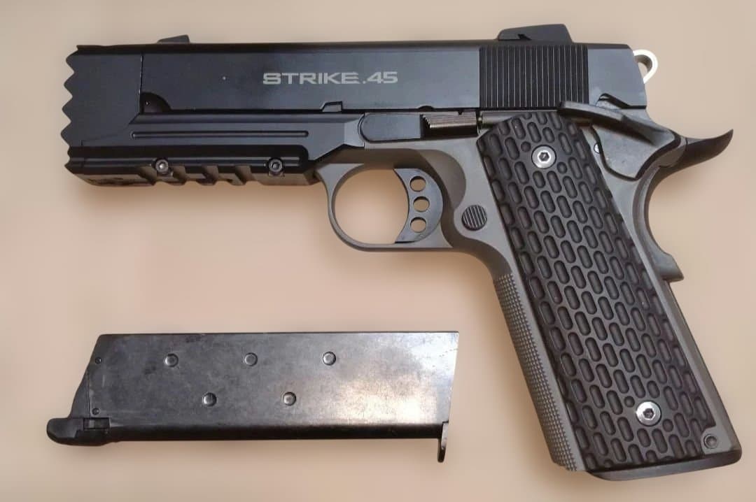 東京マルイ　ストライクウォーリア&ナイトウォーリアミキシング個体